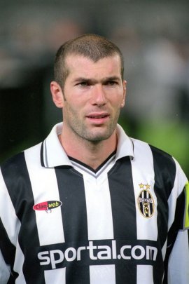 Zinédine Zidane 2000-2001