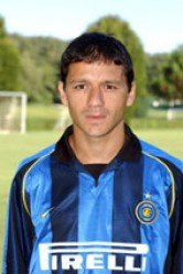 Nelson Vivas 2001-2002