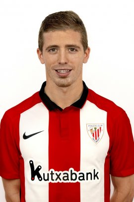 Iker Muniain 2015-2016