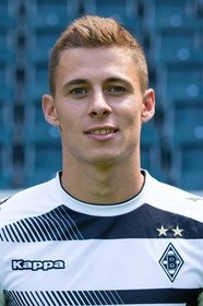 Thorgan Hazard 2016-2017