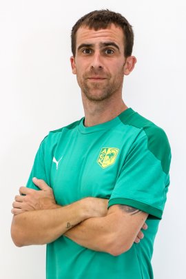 Mikel González 2021-2022