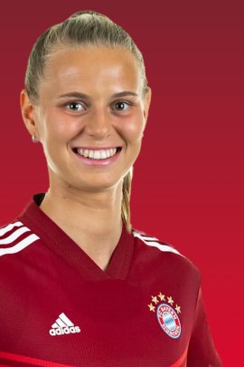 Klara Bühl 2021-2022