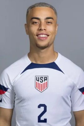 Sergiño Dest 2022